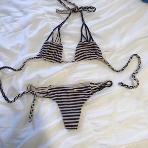 Navy blue and cream acacia